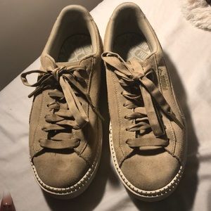 puma trace suede platform sneakers